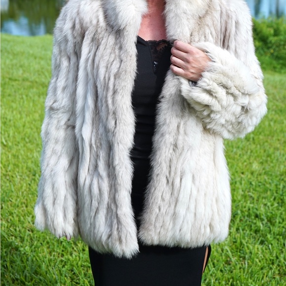 Saga Furs BLUE ARCTIC Natural FOX Fur Coat Jacket - Picture 3 of 9